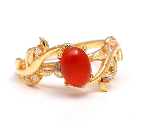 14K Real Gold Ring * Natural Carnelian Oval Ring * Leaf Design Ring * Delicate Ring * Carnelian Jewelry * Orange Stone Ring * Gift for Women Specifications :- * Material            :    Gold, Gemstone * Stone Name    :    Carnelian * Stone Size       :    8X6 mm * Ring Weight     :   2.50 Gm. Approx *All of our jewelry are hand made and made to order. *We use only 10K or 14k real gold. "Not Plated or Filled" Shipping Handling Time :     We Take no handling time, We ship to Worldwide, Please make sure your shipping address is correct. Shipping Services: The shipping company takes business to deliver the product 7-13 days for International Shipping. The Item will be shipped in safe and beautiful packing. Business day does not include Sundays. Return-Policy : Merchandise must be returned with Carnelian Engagement Ring, Orange Stone Ring, Gold Vintage Jewelry, Carnelian Jewelry, Orange Stone, Carnelian Ring, Oval Ring, Oval Rings, Solid Gold Rings