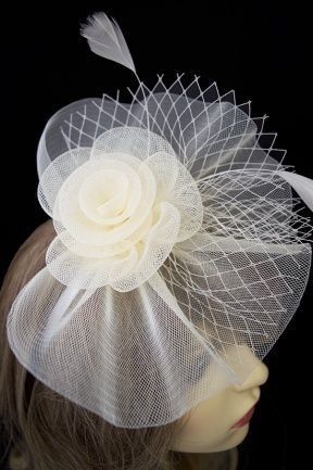 Hatinators Fascinators, Fascinators For Weddings, Diy Fascinator, Fascinator Hats Outfit, How To Make Fascinators, Fascinator Hats Diy, Flower Hairband, Ivory Fascinator, Fascinator Hats Wedding