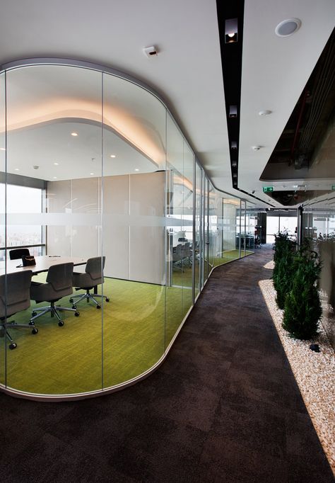 Cigna Finance Offices - Istanbul - Office Snapshots Commercial Office Design, Corporate Office Design, Green Office, Office Space Design, Modern Office Design, Sales Office, Office Floor, Corporate Interiors, Best Office