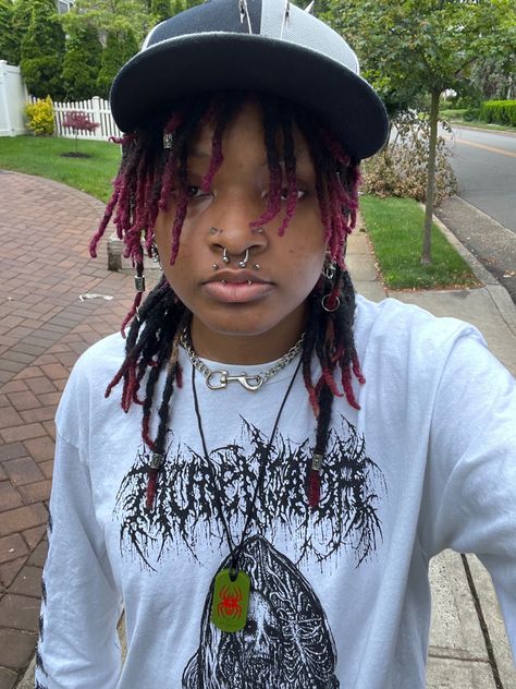 Beanie Over Locs, Loc Mullets Women, Alt Locs Hairstyles, Loc Mullets, Mullet Dreads, Loc Mullet, Mullet Locs, Non Binary Haircuts, Afro Goth