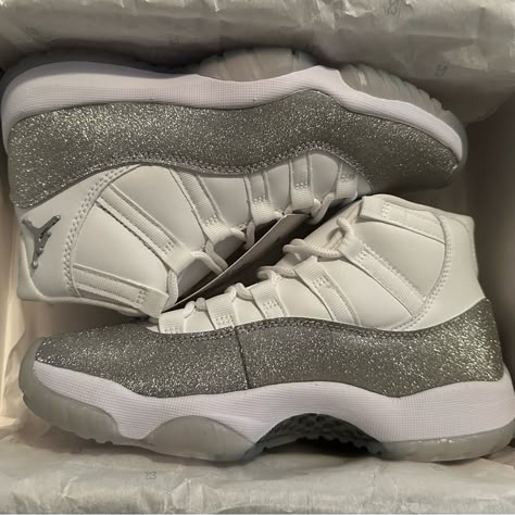 Wmns Air Jordan 11 Retro, White/ Metallic Silver (Brand New- Never Worn) Silver Jordans, Zapatillas Air, Sparkly Jordans, Jordan 11 Grey Low, Cool Greys Jordan 11, Air Jordan 11 Retro Jubilee 25th Anniversary, Jordan 11s Cool Grey, Air Jordans Retro 11 Grey, How To Style Jordans