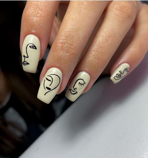 Nail With Face Design, Face Nail Art Woman, Female Nail Art, Face Line Art Nails, Line Face Nails, Line Drawing Nail Art, Face On Nails Art Designs, Abstract Faces Nail Art, Calligraphy Nails Art