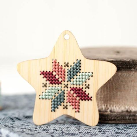 Scandinavian Star, Cross Stitch Ornaments, Stitch Ornaments, Nature Cross Stitch, Hama Bead, Mini Cross Stitch, Paper Embroidery, Ornament Kit, Craft Lovers