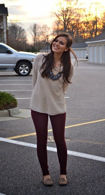 Pale Taupe Long Sleeve Sweater With Burgundy Leging And Leopard Shoes。 Fall outfits @MijoRecipes Outfits Leggins, Modest Casual, Look Office, Burgundy Pants, Christmas Pics, Burgundy Leggings, Cute Fall Outfits, Spring Outfits Casual, Work Attire