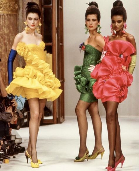 80s Runway, Emmanuel Ungaro, 80s Glam, 80s 90s Fashion, 80s Prom, Princess Caroline Of Monaco, Emanuel Ungaro, French Fashion Designers, Guy Laroche