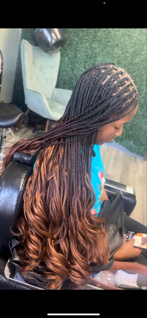 #knotlesss #frenchcurlknotless
#ombrebraids #knotlessblackwomen #frenchcurlblackwomen #braidsblackwomen Ombre French Braids, Smedium Knotless French Curl, Ombré French Curl Braids, Ombre French Curl Braids, Knotless French Curls Braids, Knotless Braids Ombre, Curl Knotless Braids, French Curl Knotless Braids, French Curl Knotless