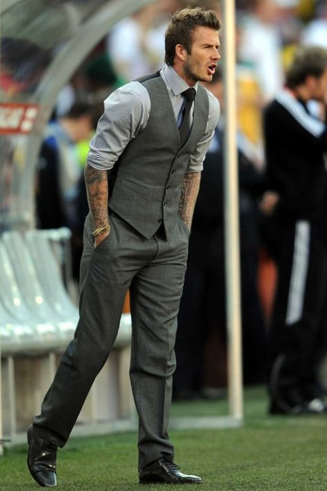 David Beckham Beckham Suit, David Beckham Suit, David Beckham Style, Formal Men Outfit, Formal Mens Fashion, Mens Fashion Smart, Hipster Mens Fashion, Sharp Dressed Man, Gray Suit