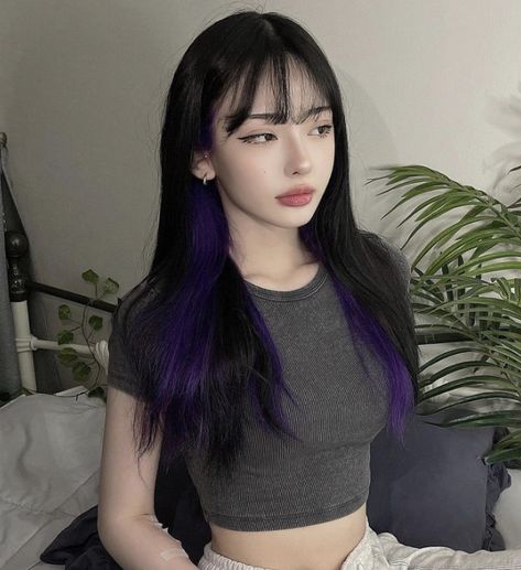 Photography Korean, Skunk Hair, Aesthetic Asian, Hair Dye Tips, Hair Color Underneath, Girls Korean, Kpop Hair, Dyed Hair Inspiration, Pretty Hair Color