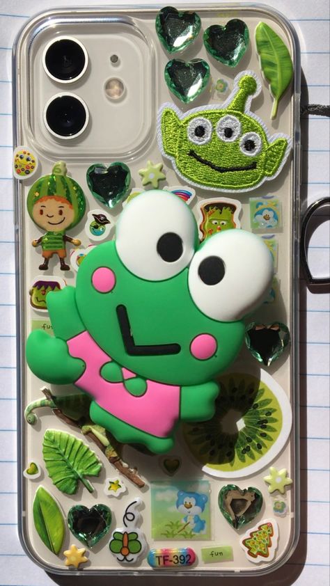 Keroppi Phone Case, Iphone Craft, Creative Iphone Case, Ios Phone, Tech Cases, Collage Phone Case, Pretty Phone Cases, Kawaii Accessories, Ipod Cases