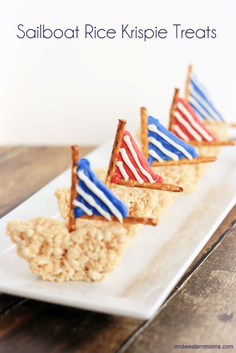 These little sailboat rice krispie treats are perfect for summertime. A fun twist to the normal rice krispie treats. Best Rice Krispie Treats Recipe, Baby Shower Snacks Boy, Krispie Treats Recipe, Rice Krispy, Rice Crispy Treats, Shower Food, Crispy Treats, Rice Krispie Treats, Rice Krispie