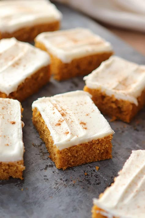 This is a Libby's pumpkin bars recipe with homemade melt-in-your-mouth cream cheese frosting that is a perfect fall favorite and holiday treat! Pumpkin Cream Cheese Bars, Pumpkin Bars With Cream Cheese, Pumpkin Cake Easy, Bars With Cream Cheese Frosting, Bars With Cream Cheese, Pumpkin Sheet Cake, Pumpkin Cake Recipes, Fall Desserts Easy, Cream Cheese Frosting Recipe