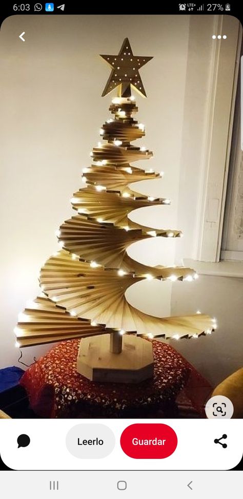 Contemporary Christmas Trees, Wood Christmas Decorations, Chair Woodworking Plans, Wooden Christmas Decorations, Led Decor, Wood Turning Projects, Christmas Wood Crafts, Wooden Christmas Trees, Wooden Christmas