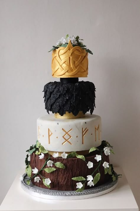 Viking Wedding Cake, Viking Birthday, Viking Party, Lotr Wedding, Gothic Wedding Theme, Witch Wedding, Nordic Wedding, Dark Wedding Theme, Dragon Wedding