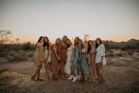 Boho Group Photoshoot, 30th Photoshoot, Photoshoot With Friends, Group Photoshoot, Friendship Photoshoot, Group Pictures, Colored Hair, Group Of Friends, Boho Hairstyles