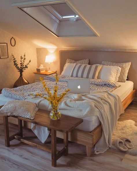 Bedroom With Eaves Ideas, Decorating Sloped Ceilings Bedroom Ideas, Bedroom In Eaves, Small Bedroom With Sloped Ceiling, Attic Guest Room Ideas, Loft Room Layout Ideas, Cosy Attic Bedroom, Bedroom With Eaves, Attic Guest Room Sloped Ceiling