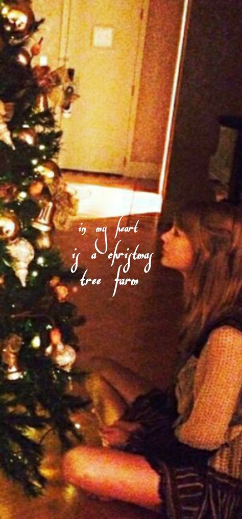 Christmas Tree Farm Wallpaper, Farm Wallpaper, Taylor Swift Christmas, Taylor Swift Party, Xmas Wallpaper, Taylor Lyrics, Taylor Swift Posters, Under The Mistletoe, Wallpaper Iphone Christmas