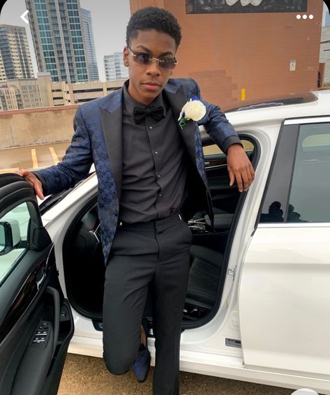 Blue Suits For Men Prom, Dark Blue Prom Suit, Prom Suits For Black Guys, Navy Suit Prom, Debs Suits, Dark Blue Prom Suits, Navy Blue Prom Suit, Prom Fits For Guys, Homecoming Suits For Men