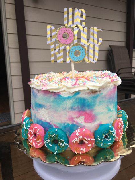 Doughnut Gender Reveal Party, Donut Gender Reveal Cake, Gender Reveal Ideas Donut Theme, Nuts Or No Nuts Gender Reveal, Donut Theme Gender Reveal, Donut Gender Reveal Ideas, Cake For Gender Reveal, Donut Gender Reveal Party, Donut Gender Reveal