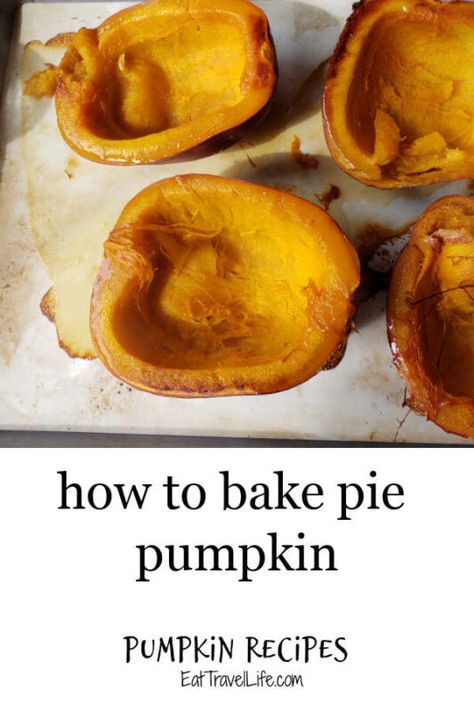 When you bake pie pumpkins, it adds a nice flavor to the pumpkin. Did you know ithat it is pretty simple and easy to do? Check out how! Pumpkin For Pie, Pie Pumpkins, Easy Diner, Pie Pumpkin, Pumpkin Desserts, Easy Bake, Easy Pie, Hobby Farm, Thanksgiving Food