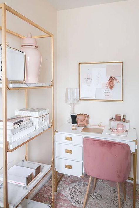 Pink Home Office, Gold Office, Desks For Small Spaces, Bedroom Desk, Trendy Bedroom, Coworking Space, Home Office Design, New Room, Home Office Decor