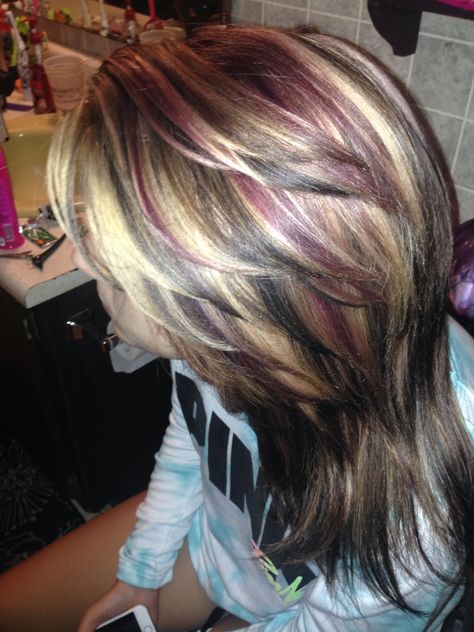 Heavy Weave Highlights Blondes, Chunky Multi Colored Highlights, Tri Color Highlights, Multiple Color Highlights, Brown Hair With Blonde And Pink Highlights, Blonde Red And Black Hair, Multi Colored Hair Highlights, Highlights 2000s, Blonde With Color Highlights