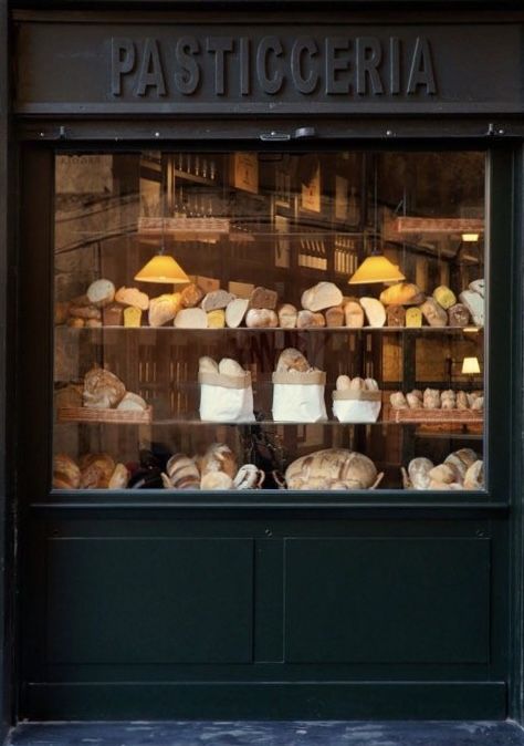 Bakery Window, Bagel Cafe, Opening A Bakery, Vintage Bakery, Bakery Shop Design, Bakery Interior, Bakery Design Interior, Italian Bakery, Bakery Kitchen