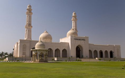 Grand Mosque, Salalah, Oman. Grand Mosque in Salalah, Oman #Sponsored , #ad, #sponsored, #Grand, #Salalah, #Oman, #Mosque Oman Mosque, Salalah Oman, Arabian Sea, Grand Mosque, Salalah, 3d Object, Green Landscape, Capital City, Oman