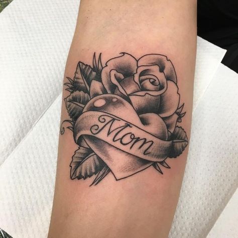 Mom Tattoos For Guys, Memorial Tattoos Mom, Rip Tattoos For Mom, Mum Tattoo, Rip Tattoo, Cross Tattoos For Women, Remembrance Tattoos, Mom Tattoo Designs, Mommy Tattoos