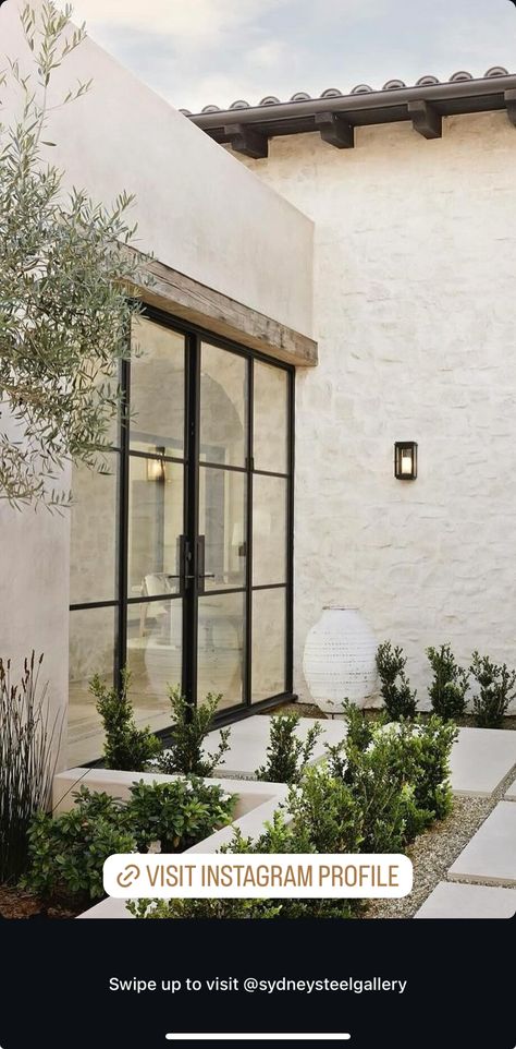 Green Stucco Exterior, Modern Tuscan Home Exterior, Sandstone House Exterior, Modern Stucco Exterior, Organic Modern Exterior, Kitchen Alcove, White Picket Fence Ideas, Intimate Living Interiors, Stucco And Stone Exterior