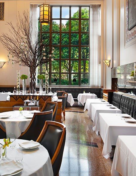 The Most Beautiful Designs From The World’s 50 Best Restaurants List Photos | Architectural Digest Small Restaurant Interior, Luxury Restaurant Interior, New York Restaurants, Eleven Madison Park, Restaurants In Nyc, Ny Restaurants, Cozy Bar, Park Restaurant, Luxury Restaurant