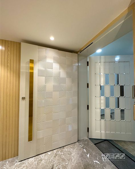 Main Door White Design Entrance, White Safety Door Design, White Main Door Entrance, Safty Door Design Front Entry Modern, Safety Door Design Entrance Modern For Flat, Safty Door Design Entrance India, Flat Entry Door Design, Entrance Door Design Luxury, Safety Door Design Entrance Modern