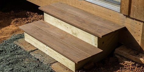 How to Build Steps Into Any Building #deckbuildingideas Shed Ramp, Deck Building Plans, Building A Storage Shed, Build A Shed, How To Build Steps, Modern Shed, Wood Storage Sheds, Deck Steps, Tiny House Loft