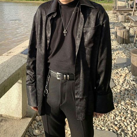 Gothic Outfits Men, Goth Outfits Men, Grunge Outfits Men, Outfits Hombre, Dark Outfits, Cool Outfits For Men, Punk Outfits, Alt Fashion, Men Fashion Casual Outfits