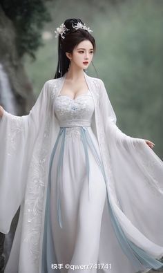 Hanfu Dress Princesses, Zombie Dress, Chinese Princess Dress, Chinese Fancy Dress, Vestidos Anime, Traditional Asian Dress, Chinese Princess, Ancient Chinese Dress, Chinese Fashion Street