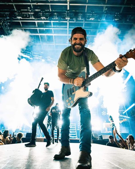 Thomas Rhett Aesthetic, Thomas Rhett Wallpaper, Thomas Rett, Thomas Rhett Concert, Manifesting 2023, 2022 Goals, Fine People, Country Aesthetic, Thomas Rhett