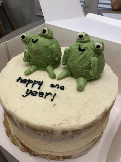 aesthetic frog cake 1 Year Anniversary Cakes Boyfriend, One Year Cakes Anniversary, One Year Anniversary Aesthetic, 1 Year Anniversary Aesthetic, 1 Year Anniversary Cake Aesthetic, Diy Anniversary Cake, One Year Cake Anniversary, First Anniversary Cake Ideas, 1 Year Anniversary Cake Ideas