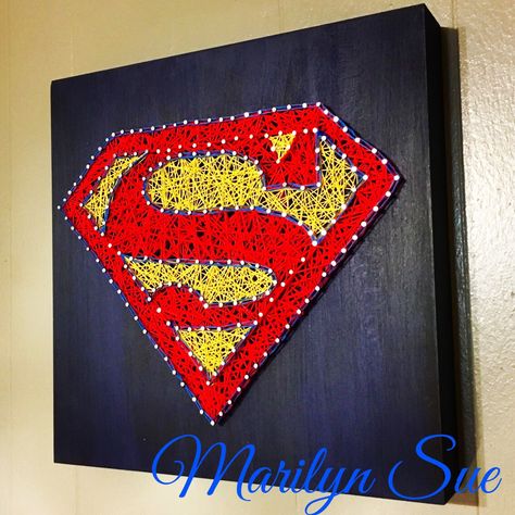 Superman String art! Superhero Arts And Crafts, Superman Crafts, Captain America Bedroom, Crafts For Fundraising, String Pictures, Mozaik Art, Superhero Activities, Superman Gifts, Cowboy Crafts