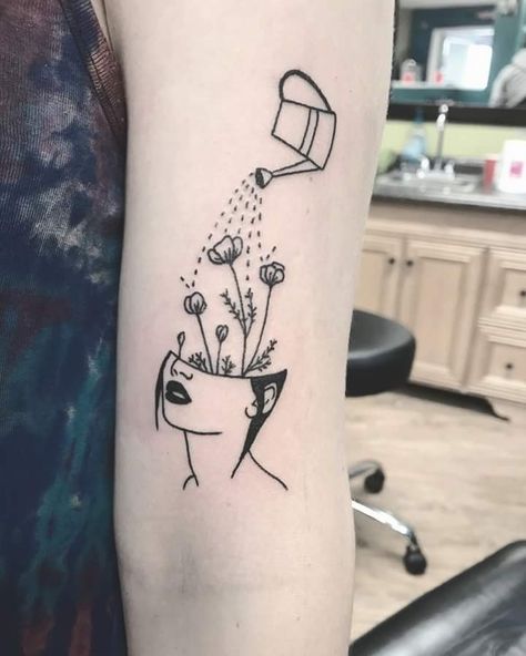 Tattoo Ideas Tumblr, Simple Girl Tattoos, Empowering Tattoos, Dragons Tattoo, Brain Tattoo, Hippie Tattoo, Shape Tattoo, Muster Tattoos, Health Tattoo