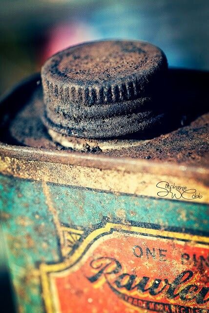 . Forgotten Things Photography, Macro Photography Objects, Vintage Objects Photography, Texture Photography Ideas, Rust Photography, Texture Interior, Macro Photography Tips, Foto Macro, Photography Macro