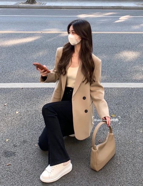 Elegant And Classy Outfits, Hangout Outfit, Suit Jacket For Women, Autumn Street, Mode Ulzzang, Brown Suit, Suit Jackets For Women, Korean Casual Outfits, Elegante Casual