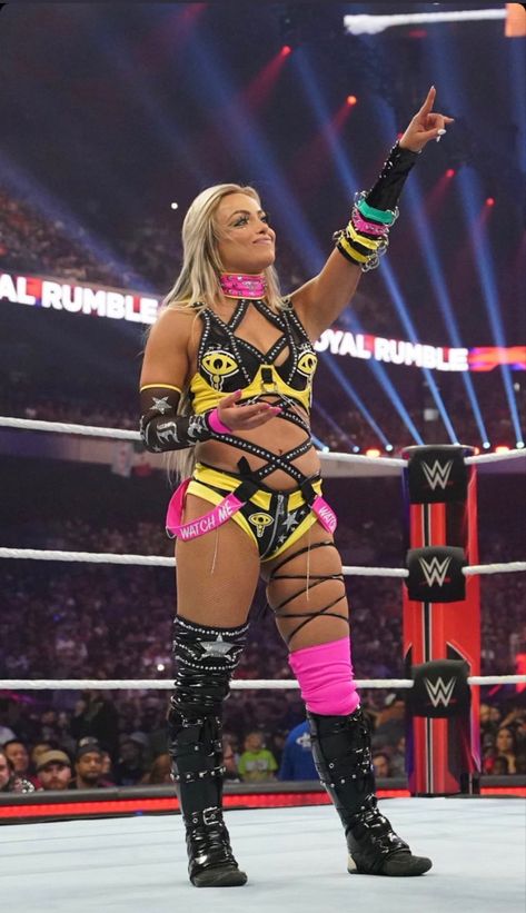 Liv Morgan Royal Rumble, Liv Morgan Wwe, Divas Championship, Wwe Outfits, Wwe Royal Rumble, Wwe Female, Liv Morgan, Wwe Female Wrestlers, Wwe Girls