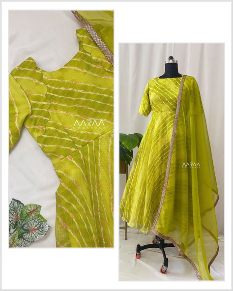 Kota tie n dye anarkali with tissue dupatta. Yoke n sleeves has scalloped pattern . #aarraabyumaanand #kotadress #greenanarkali #tissuedupatta #dupatta #anarkali #designeranarkali #coimbatoreboutique #coimbatoreshopping #chennaishopping #tassels Kalamkari Blouse Designs, Green Anarkali, Kalamkari Blouse, Anarkali Dress Pattern, Saree Designs Party Wear, Designer Anarkali, Kurta Neck Design, Long Frocks, Diy Friendship Bracelets Patterns