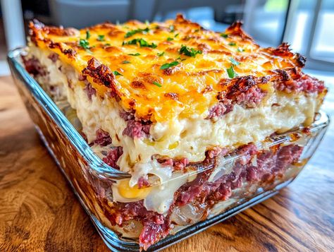 Reuben Bake Recipe, Reuben Bake, Reuben Recipe, Reuben Sandwich Classic, Canned Corned Beef, Corned Beef Recipes, Beet Recipes, Crescent Roll Dough, Tasty Bites