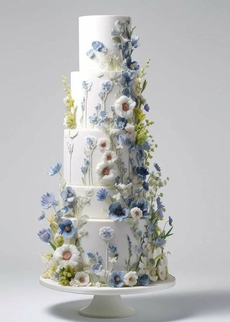 Floral Cake Wedding, Watercolour Cake, Cake Floral, Big Wedding Cakes, Creative Wedding Cakes, Watercolor Cake, Dream Wedding Cake, Cake Table Decorations, Modern Wedding Cake