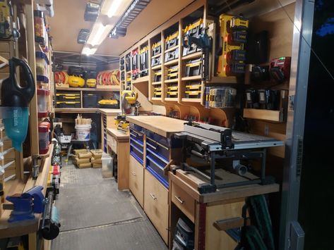 Small Enclosed Trailer, Enclosed Utility Trailers, Workshop Trailer, Trailer Workshop, Trailer Shelving, Container Workshop, Construction Trailer, Work Truck Storage, Shipping Container Workshop