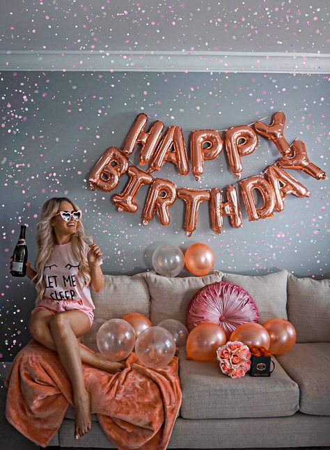 30th Birthday Bash, 32 Birthday, 21st Birthday Photoshoot, Cute Birthday Pictures, Birthday Ideas For Her, 45th Birthday, 29th Birthday, 35th Birthday, Instagram Lifestyle