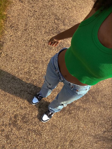 straight leg jeans and green tank top + air jordans Green Tank Outfit, Green Tank Top Outfit, Jeans And Jordans, Outfit Inspo Green, Tank Outfit, Tank Top Outfits, Green Tank Top, Green Tank, Jean Top