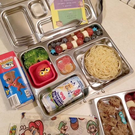 Spaghetti pasta with a little butter for my plain guy. 🍓🍇🧀🥦 #planetbox #horizonmilk #yum #youcansitwithus #stoneyfield #mario #cutelunchbox… Spaghetti Lunch Box Ideas, Planetbox Lunches, Cute Lunch Boxes, Planet Box, Lunch Box Ideas, Spaghetti Pasta, School Food, Spaghetti And Meatballs, Kids Lunchbox