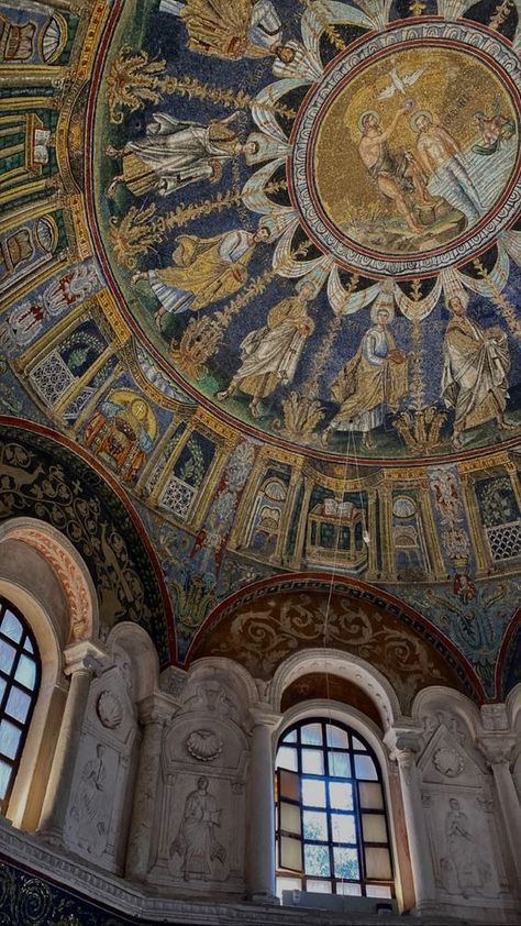 Ravenna Aesthetic, Byzantine Aesthetic, European Museum, Ceilings Painted, Pretty Architecture, Ravenna Mosaics, Ravenna Italy, Rimini Italy, Church Aesthetic