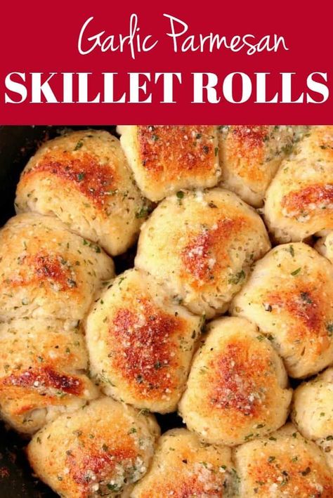 Skillet Rolls Recipe - buttery rolls baked in a skillet for a fun pull-apart effect. Perfect with a bowl of soup or pasta! #rolls Ranch Butter, Skillet Rolls, Pillsbury Crescent Roll Recipes, Dinner Rolls Easy, Garlic Ranch, Buttery Rolls, Garlic Rolls, Rolls Easy, Camping Snacks